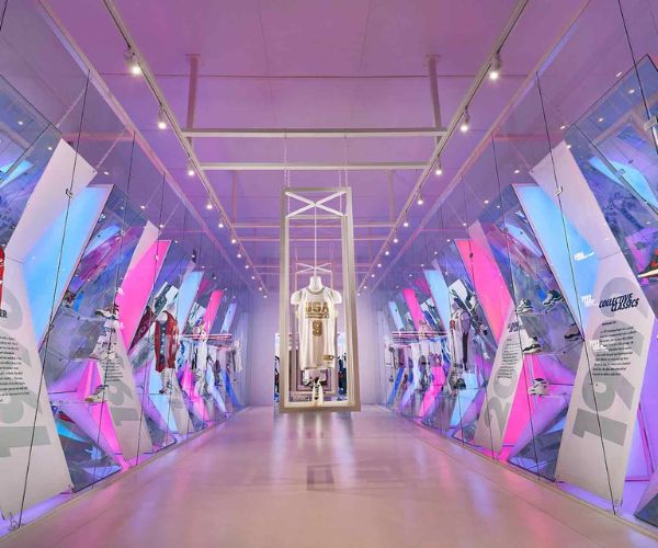 Mẫu booth quảng cáo thời trang số 5
